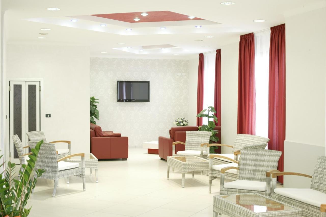 Hotel Le Lune Gatteo a Mare Zewnętrze zdjęcie